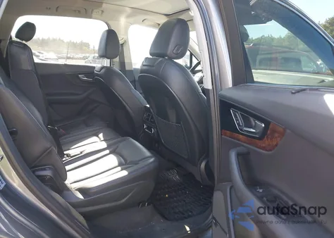 2018 Audi Q7 3.0T Premium из США, поврежденный, VIN WA1VAAF79JD019812